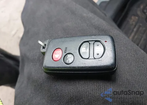 2014 Toyota Prius Four z USA, uszkodzony, nr VIN JTDKN3DU9E1836979